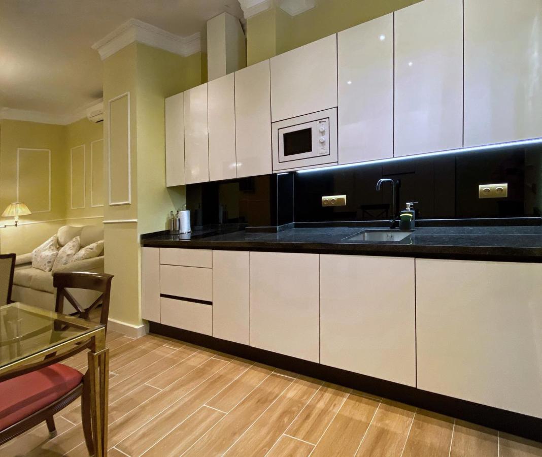 Suites San Esteban 16 Ducal Севиля Екстериор снимка