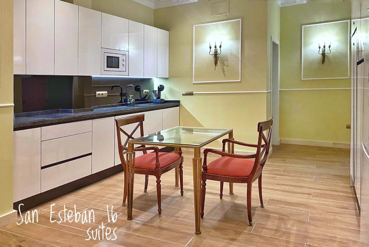 Suites San Esteban 16 Ducal Севиля Екстериор снимка